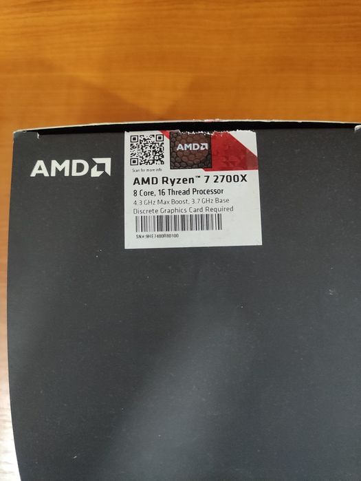 Kit Ryzen 7 2700X plus pleacă de bază