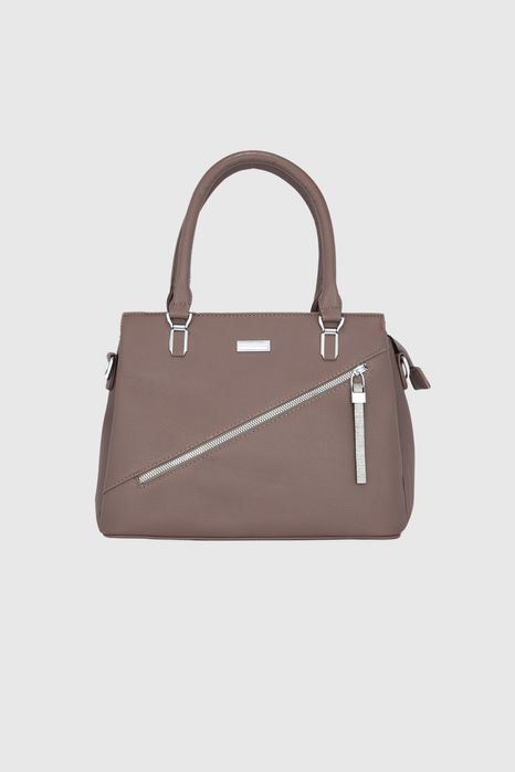 НОВО! ЛИКВИДАЦИЯ! Дамска чанта с три отделения и камъчета