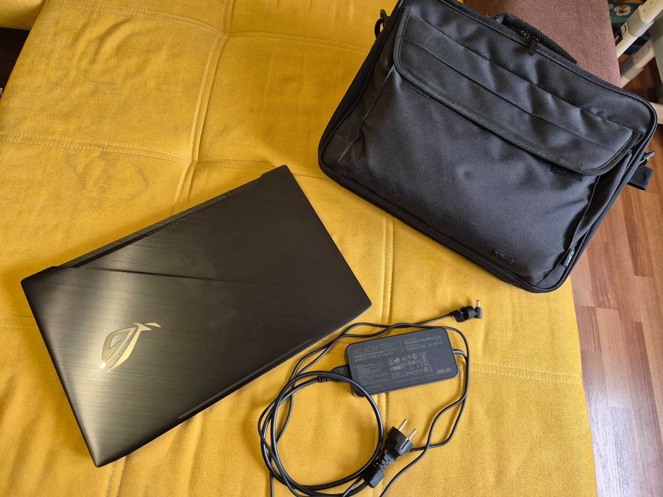 Laptop ASUS ROG STRIX GL703VD-GC003, Intel i7-7700HQ + nVidia GTX 1050