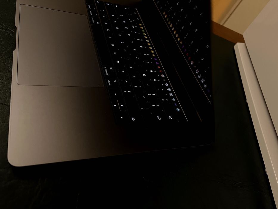MacBook Pro 2017 в идеальном состоянии