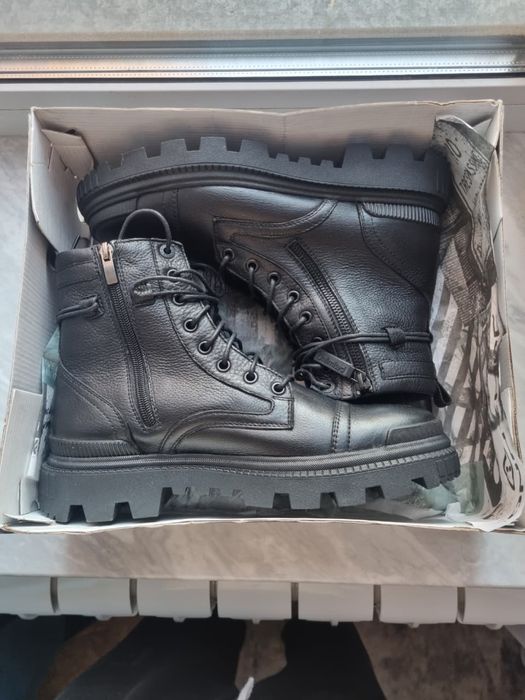 Продется мужская обувь