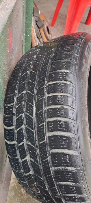Продавам зимни гуми NEXEN Winguard два броя 225/55/16