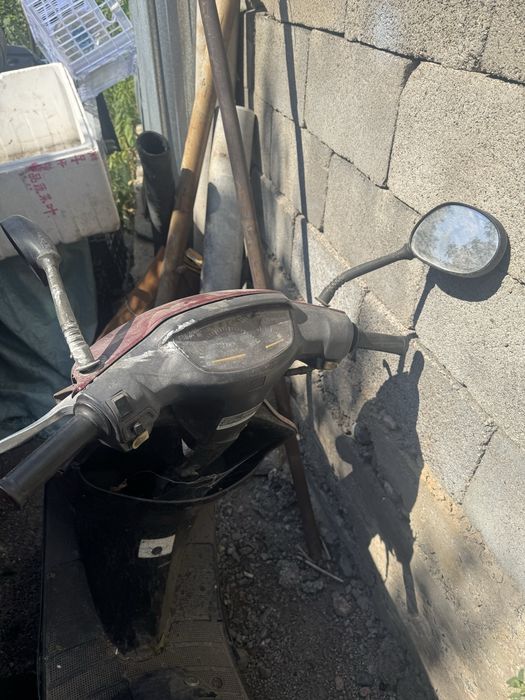 Продам мапед на запчасти хондай