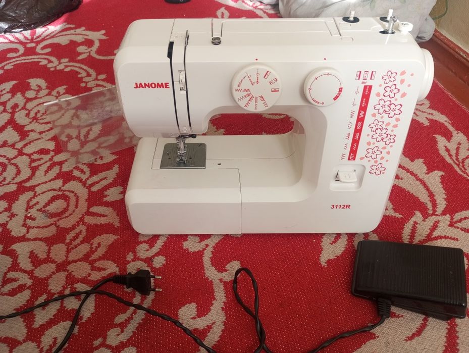 Srocni sotiladi janome tikuv moshinkasi