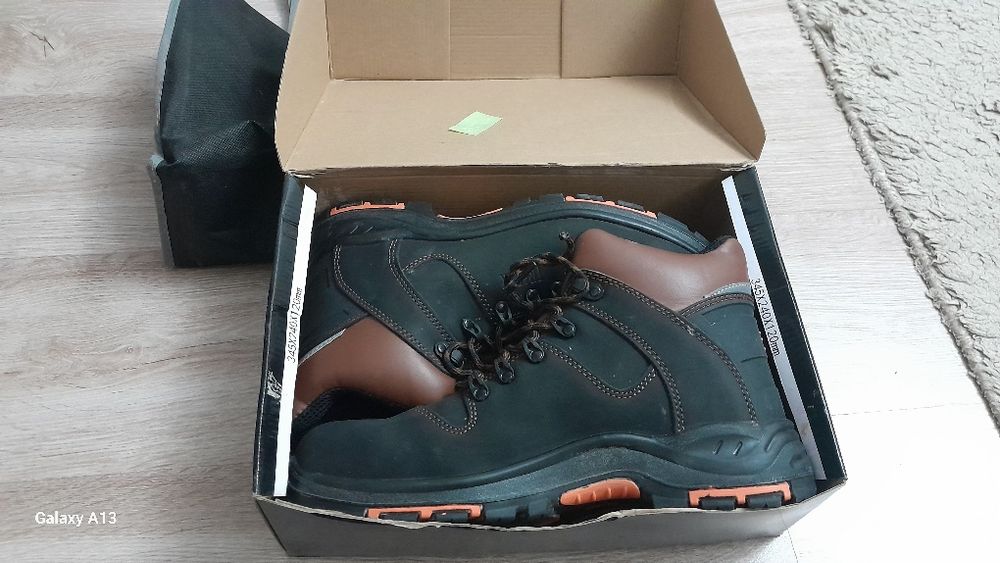 Обувь хорошым качестве