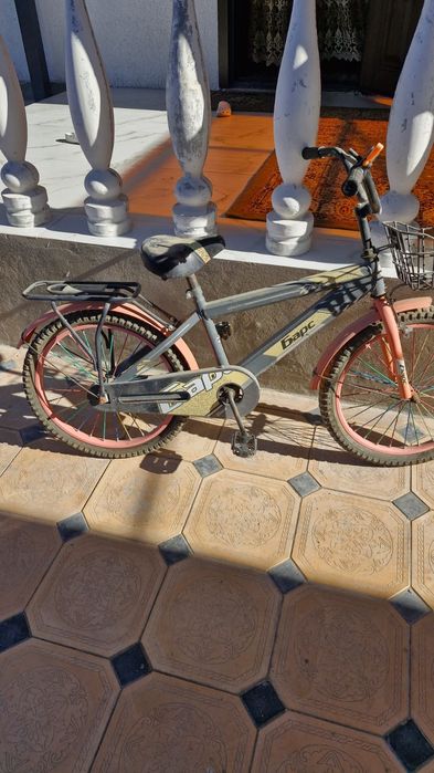 Продам велик  фирмы барс