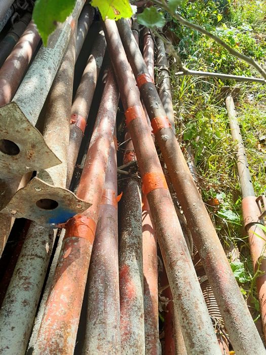 Vând popici metalici și teuri