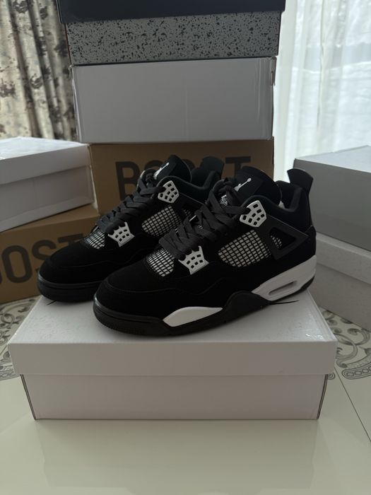 Jordan Retro 4 White Thunder