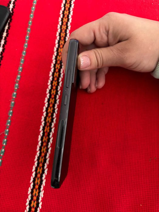 Продавам Samsung s 22