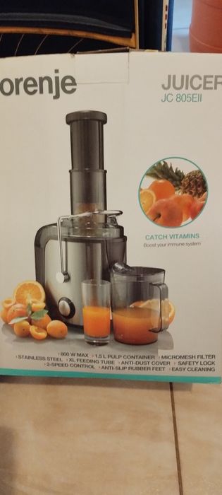 De vânzare storcător de fructe și legume