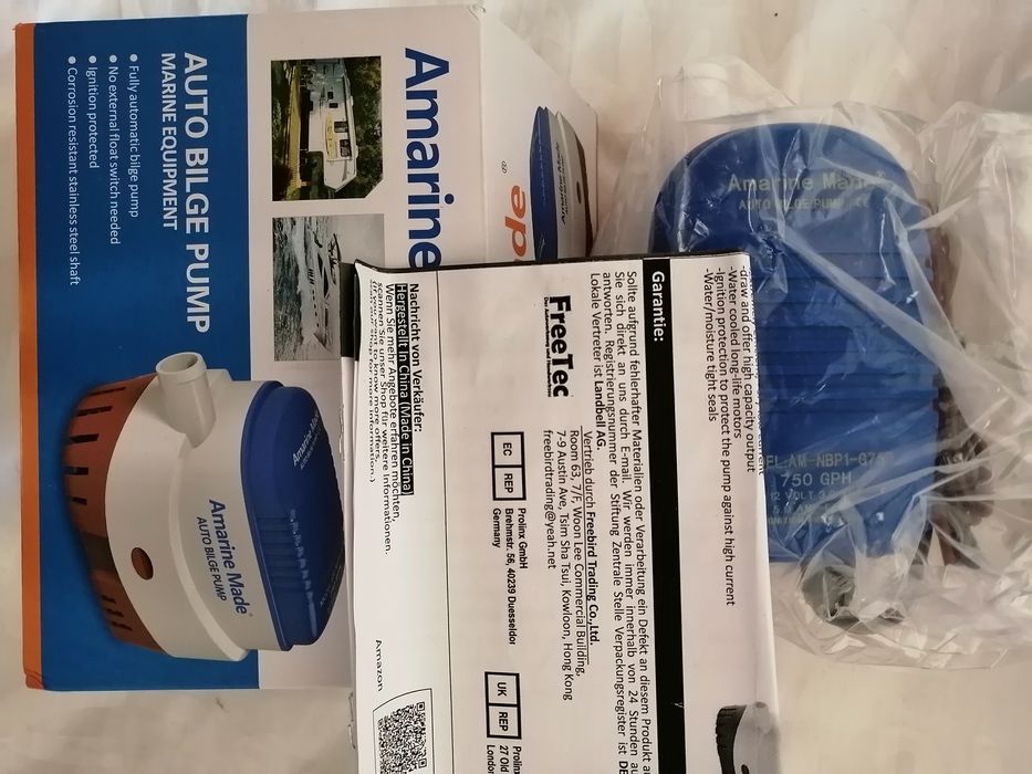 Помпа за лодка автоматична 12V