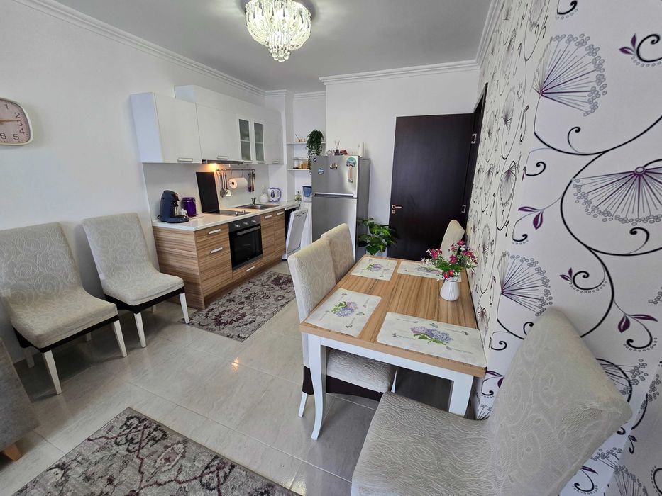 Продава се Тристаен апартамент в Свети Влас - 111 кв.м за 758 €/кв.м - Снимка #3