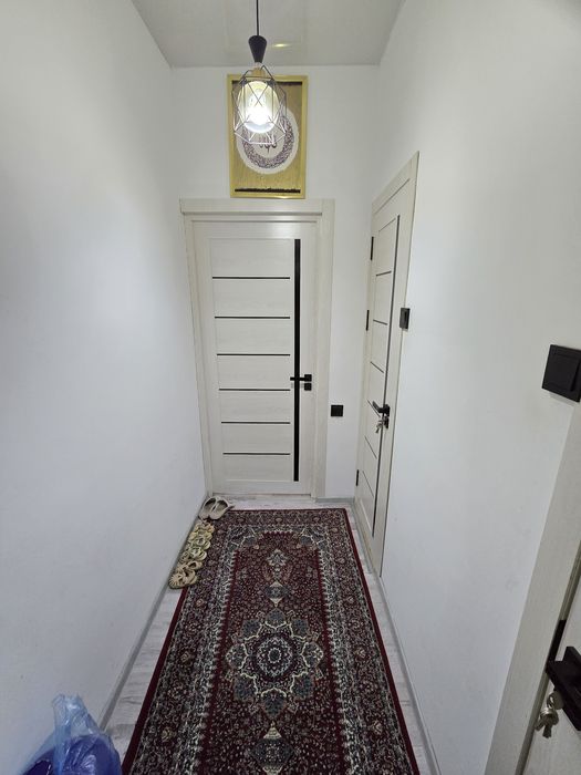 Продаётся 2 комнатная квартира Мирзо Улугбекский район массив БИЙ