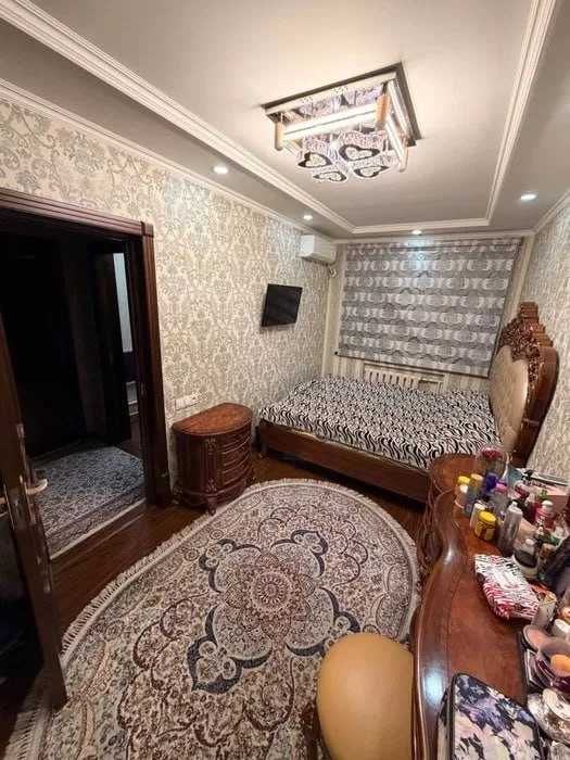 СУПЕР ЛОКАЦИЯ!Чорсу 4 хона, 100м2 квартира сотилади!Мебель+техника