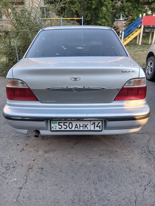 2003 жылғы Daewoo Nexia (1.5 л)