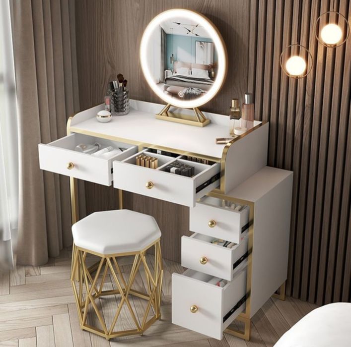 Мебель туалетный столик