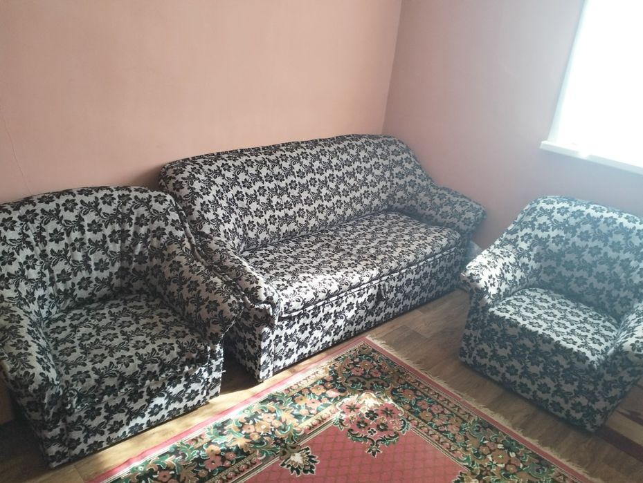 Продам мягкий уголок без дефектов