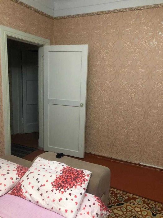 Продам  трехкомнатную квартиру