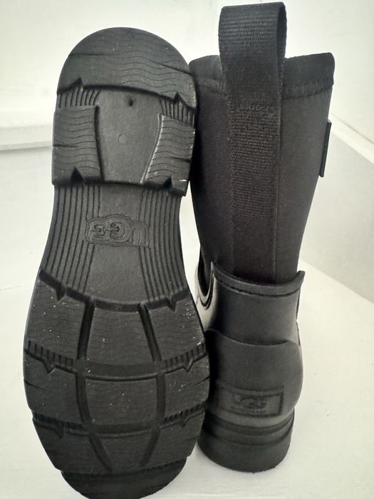Vand cizme UGG marimea 38