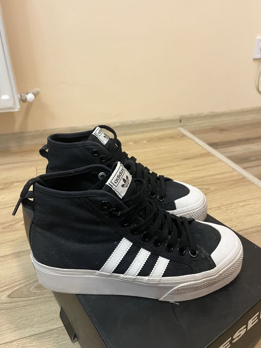 Кецове Adidas