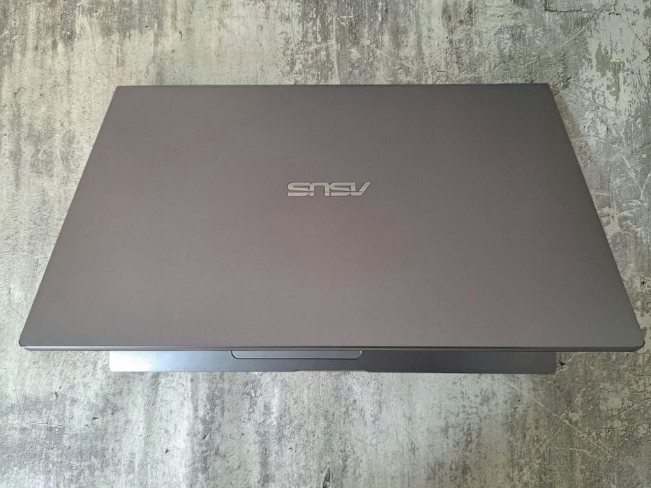 Продам ультрабук ASUS M509D (идеал)