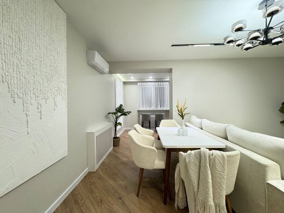 Продается 2 комнатная квартира ремонт Ц-1, цветочный магазин Fazo