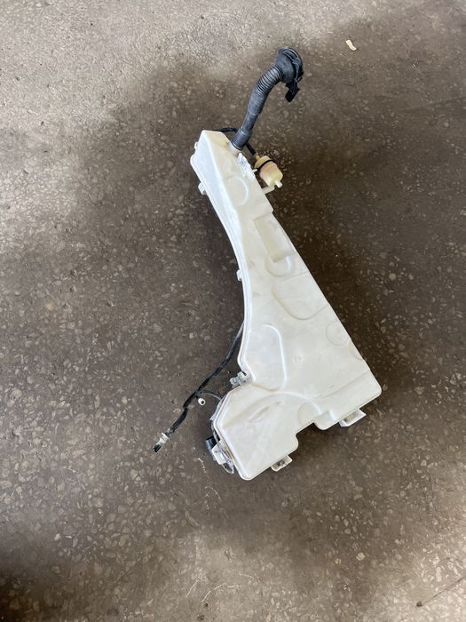 Бачок омывателя бмв Х6 Е71