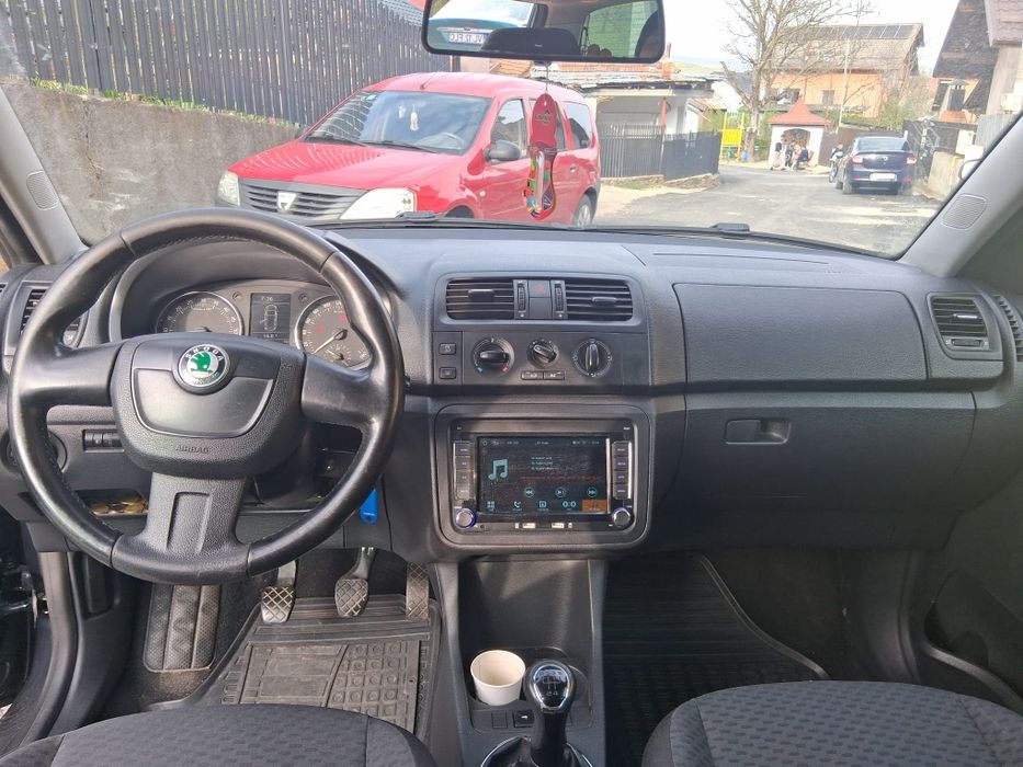 Skoda fabia 1.6 2012