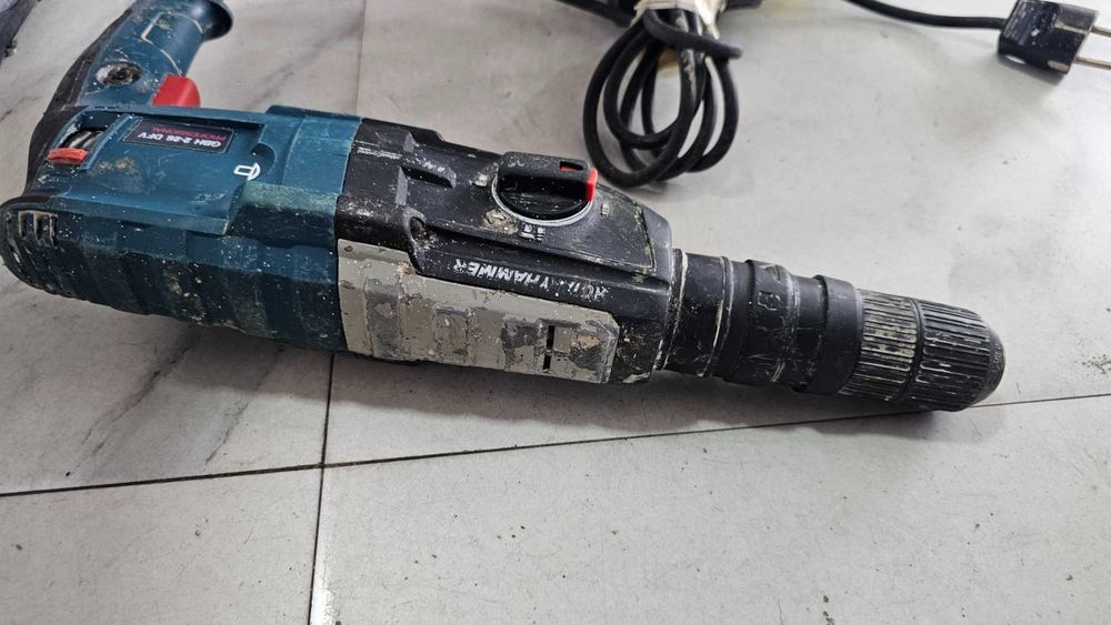 Перфоратор Bosch GBH 2-28 dfv