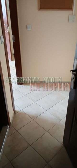 Дава се под наем Офис в Варна, Център - 70 кв.м за 510 € - Снимка #3