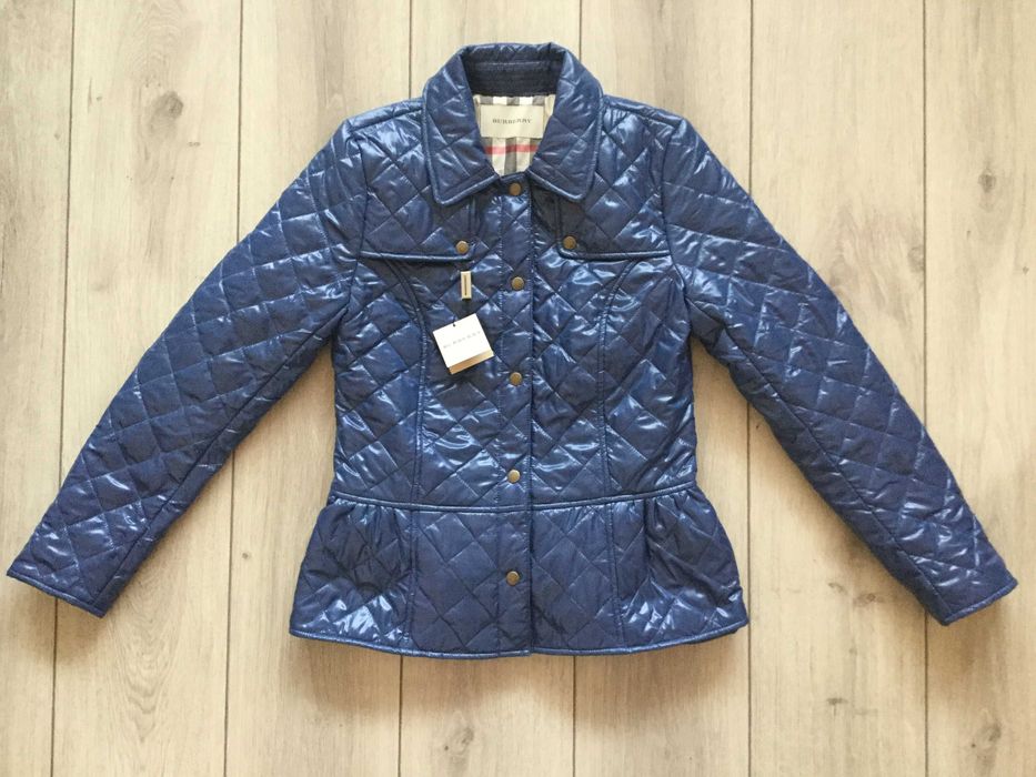НОВО 100 % оригинално дамско синьо яке BURBERRY размер M ( IT - 40 )