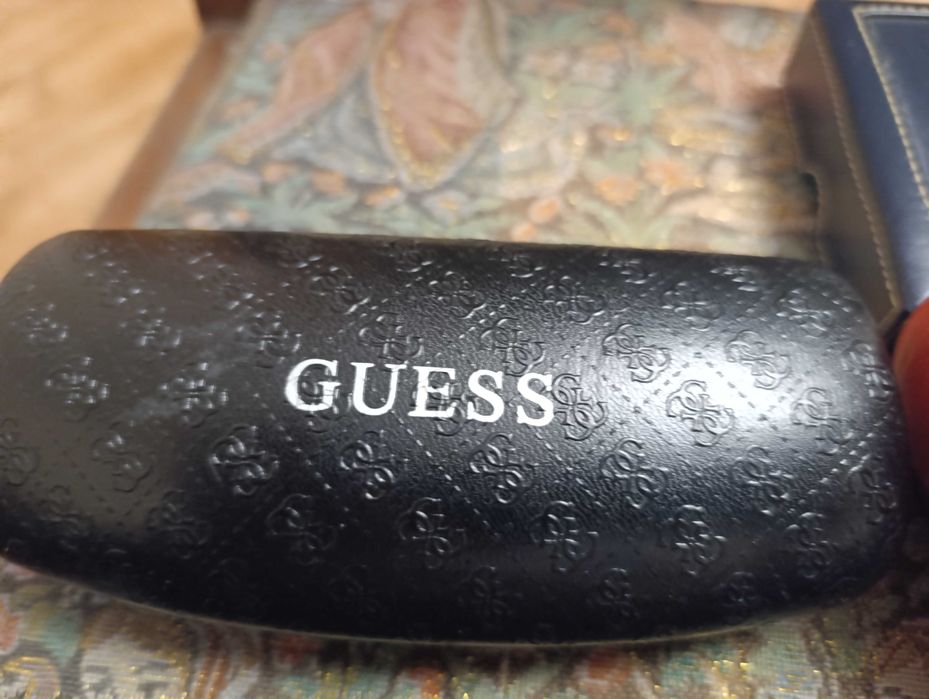 Продам футляры для очков,бренды,недорого