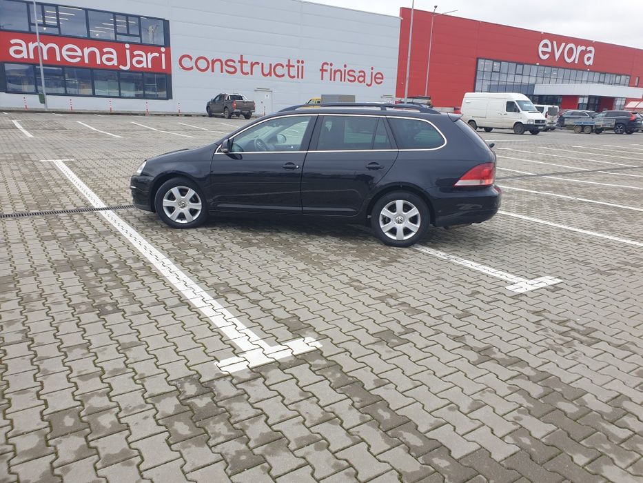 Vand urgent golf5 în stare foarte bună