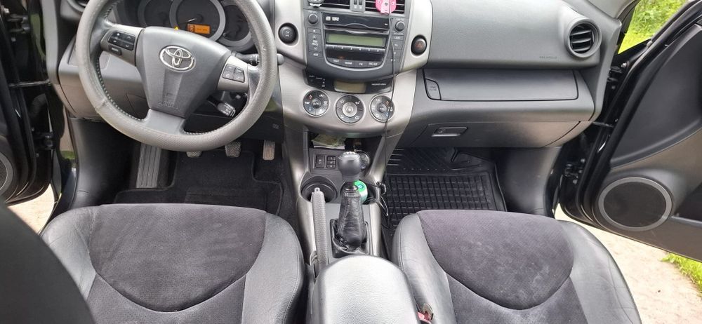 Vand Toyota rav-4   4x4
