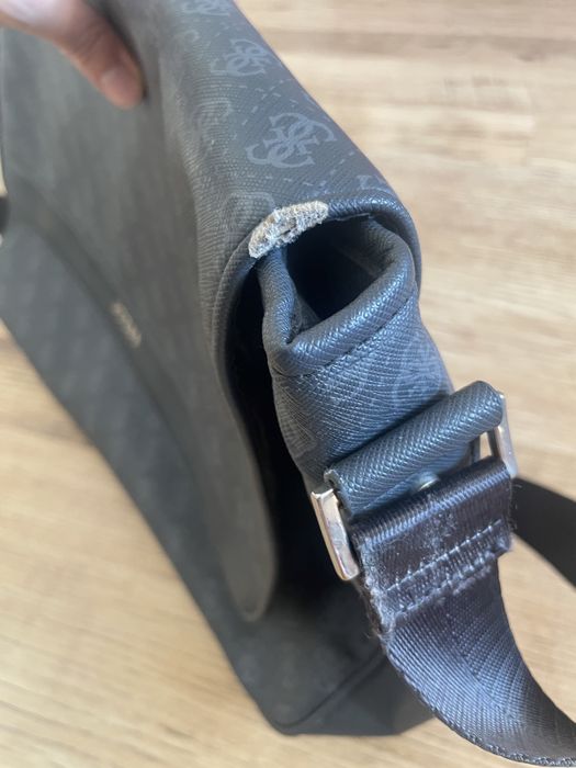 Guess чанта през рамо