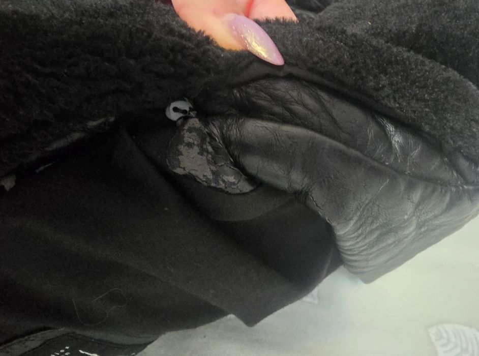 Geacă de piele neagră Guess damă cu blăniță