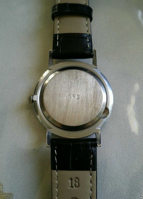 Наручные часы Луч-кварц