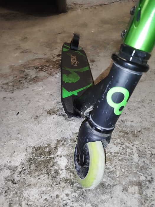 Trotineta  scheme freestyle