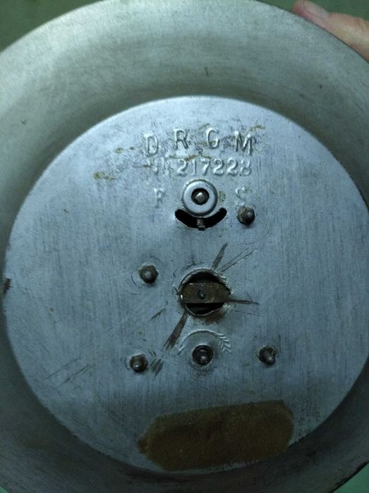 Ретро стенен часовник - Д.Р.С.М.