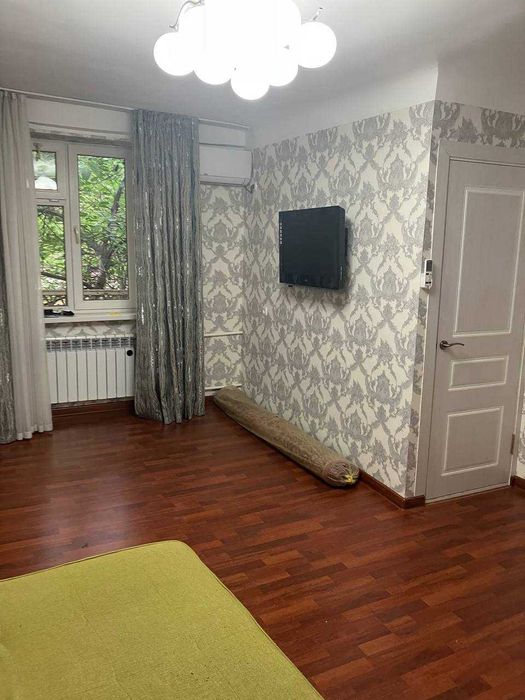 Уютная 2-комнатная квартира от собственника (ЦУМ)