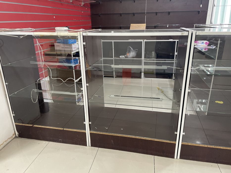 Продаю ветрины !