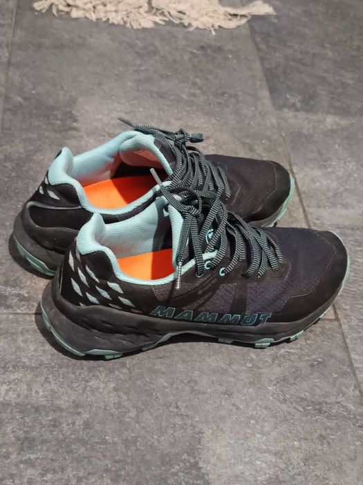 Дамски туристически обувки Mammut номер 39