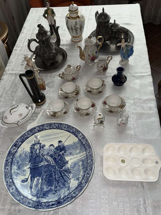 Белгийски порцелан,сервизи