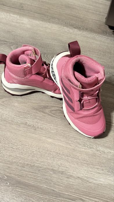 Детски високи зимни обувки