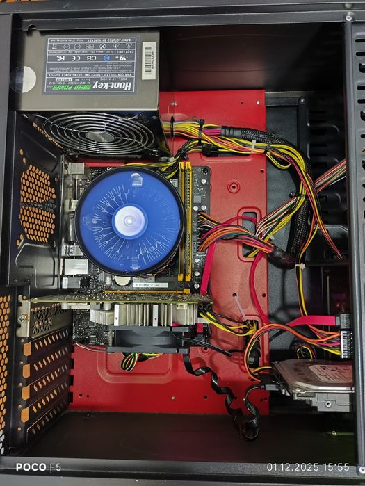 Одним лотом Бюджетные игровые кейсы DDR4 + монитор в подарок