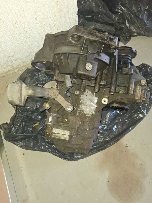 Скоростна кутия за туаран 1.6 бензин