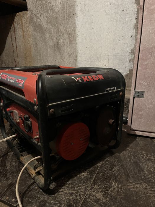 Генератор бензиновый