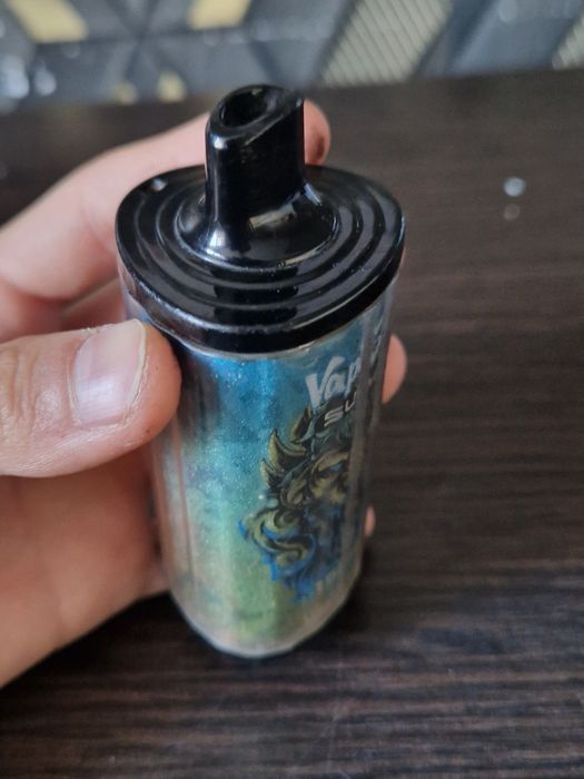 Se vinde vapsolo 15k puff cu capsuna si gheaţă!