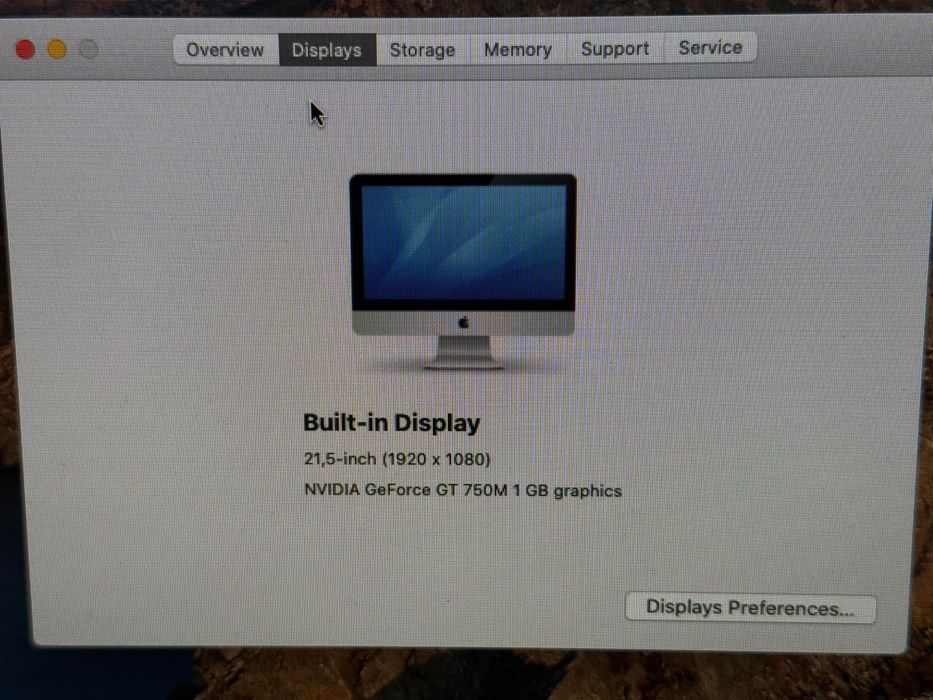 4 броя iMac 14.3 с 21,5" дисплеи
