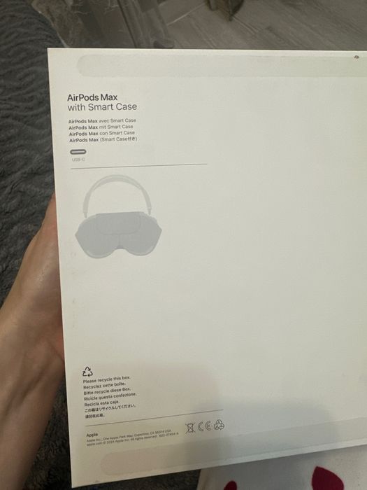 Airpods Max with Smart Case